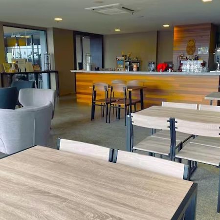 B.Suites 21 Kota Kinabalu Dış mekan fotoğraf