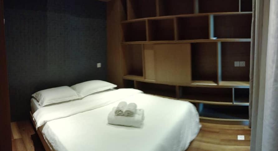 B.Suites 21 Kota Kinabalu Dış mekan fotoğraf