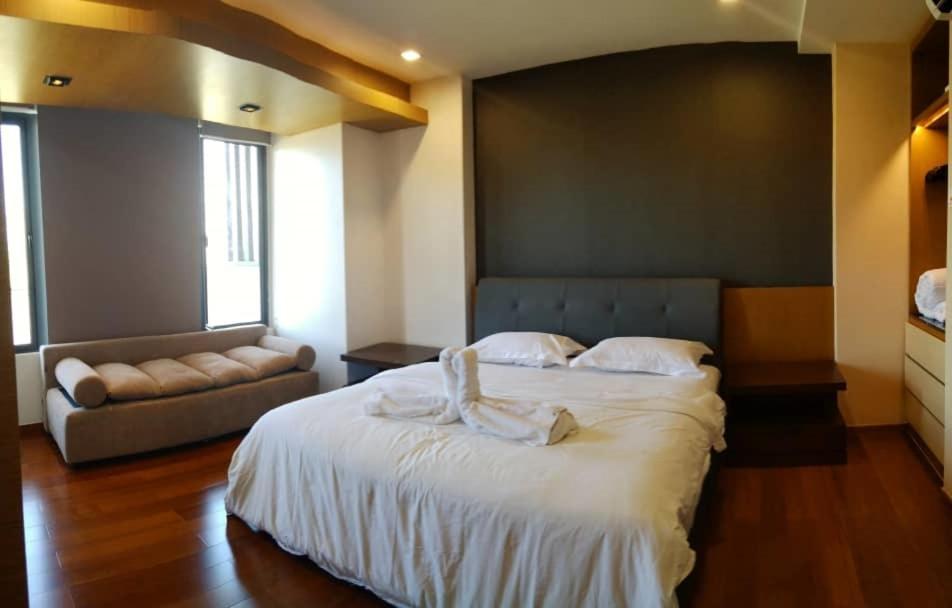 B.Suites 21 Kota Kinabalu Dış mekan fotoğraf
