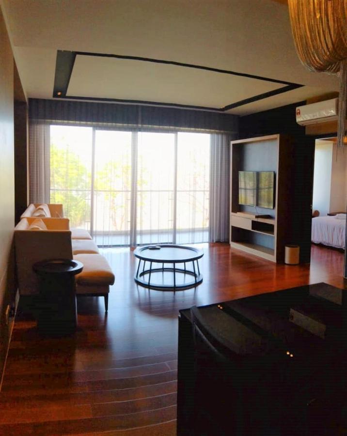 B.Suites 21 Kota Kinabalu Dış mekan fotoğraf