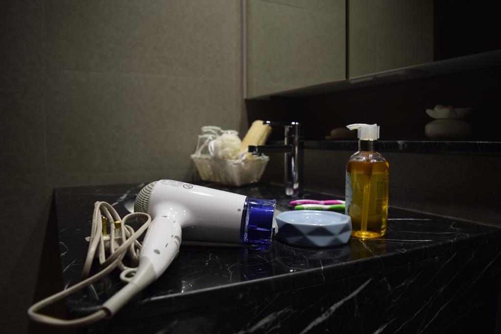 B.Suites 21 Kota Kinabalu Dış mekan fotoğraf