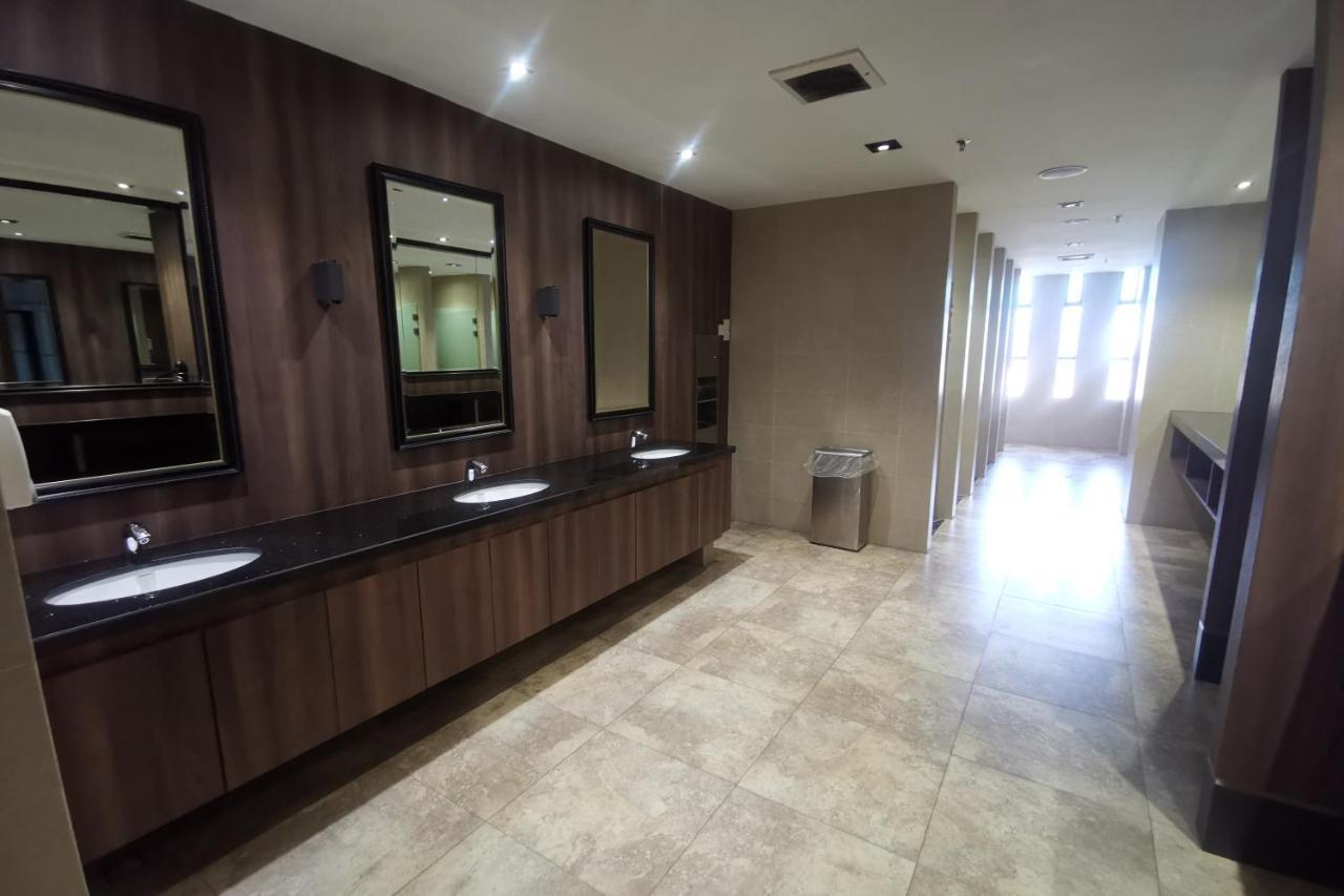 B.Suites 21 Kota Kinabalu Dış mekan fotoğraf
